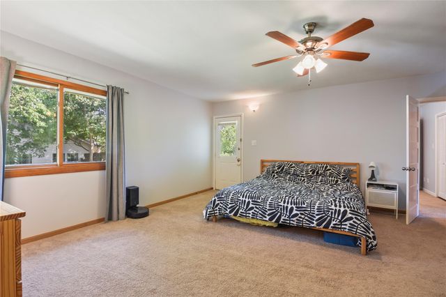 528 Old Mcdade RD, Elgin, TX 78621