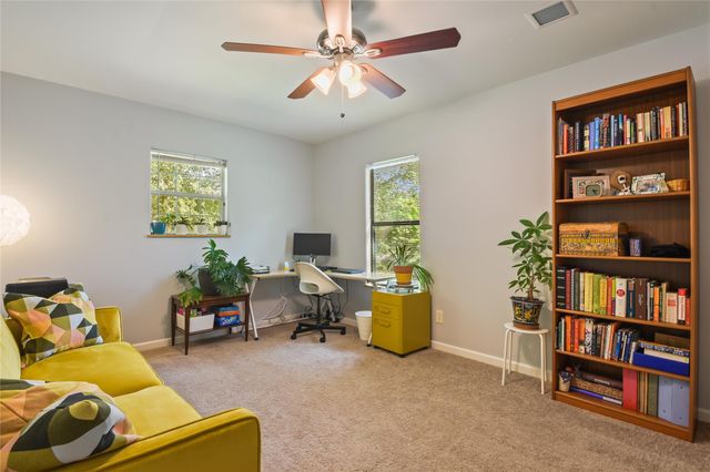 528 Old Mcdade RD, Elgin, TX 78621