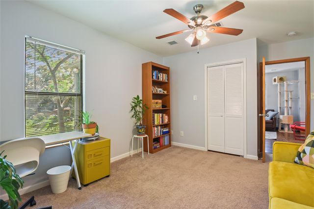528 Old Mcdade RD, Elgin, TX 78621