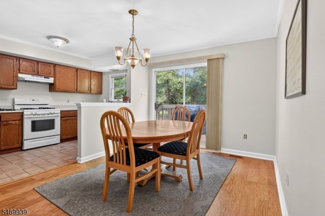 48 Kingswood Rd, Branchburg Twp., NJ 08876