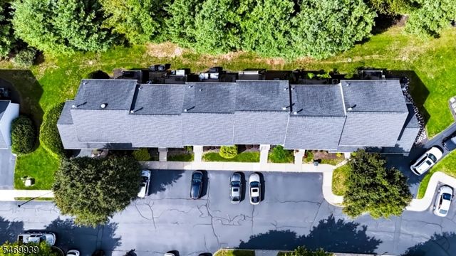 48 Kingswood Rd, Branchburg Twp., NJ 08876