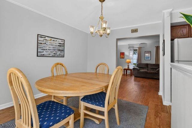 48 Kingswood Rd, Branchburg Twp., NJ 08876