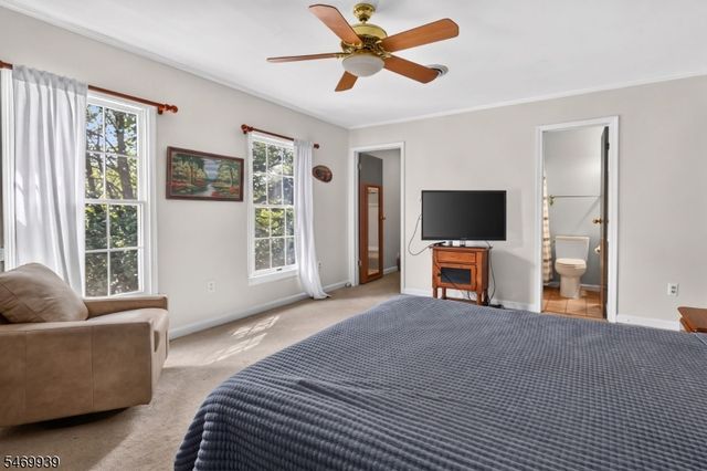 48 Kingswood Rd, Branchburg Twp., NJ 08876