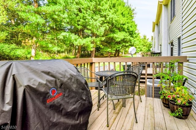 48 Kingswood Rd, Branchburg Twp., NJ 08876