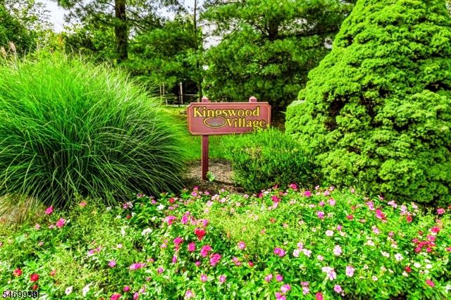 48 Kingswood Rd, Branchburg Twp., NJ 08876