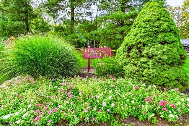 48 Kingswood Rd, Branchburg Twp., NJ 08876