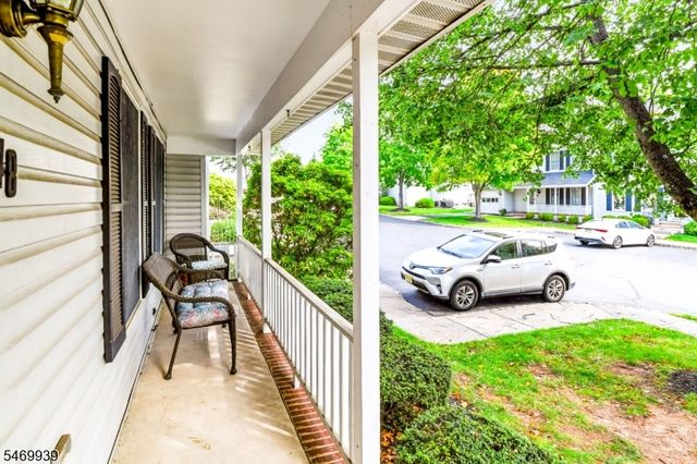 48 Kingswood Rd, Branchburg Twp., NJ 08876