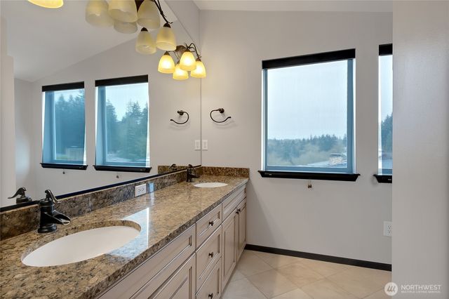 4229 S 252nd Street, Kent, WA 98032