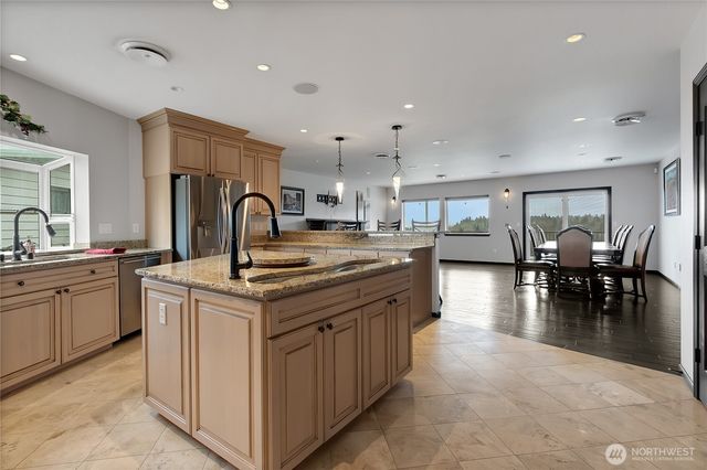 4229 S 252nd Street, Kent, WA 98032