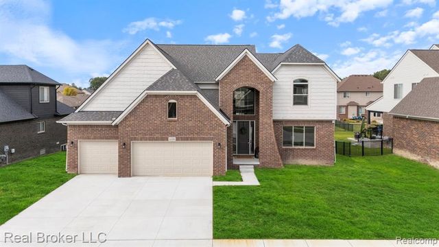 24599 Brookshire Drive, Macomb, MI 48042