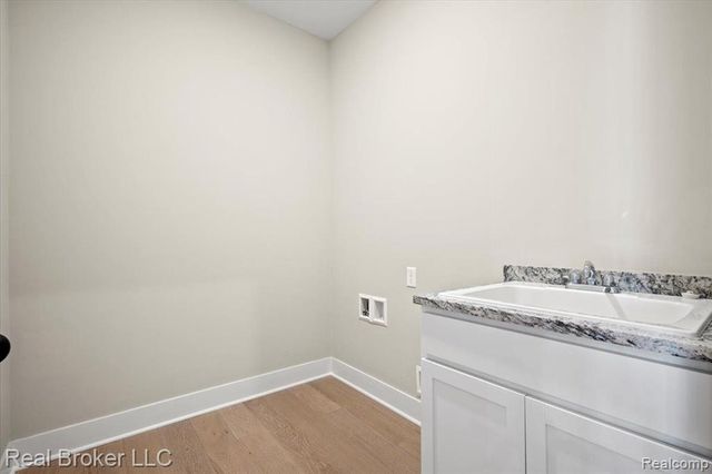 24599 Brookshire Drive, Macomb, MI 48042