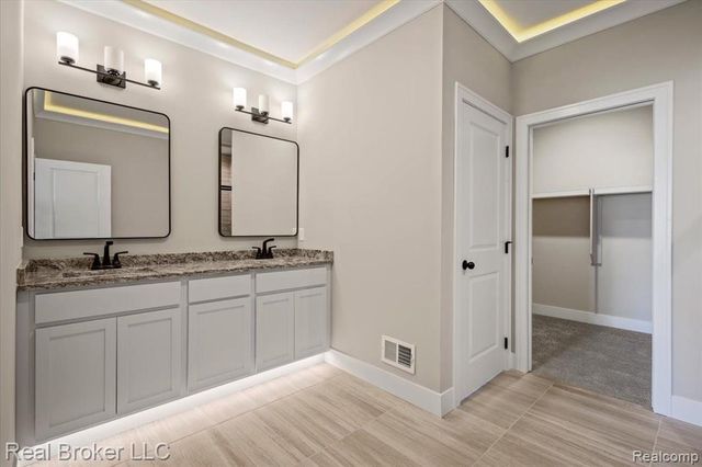 24599 Brookshire Drive, Macomb, MI 48042