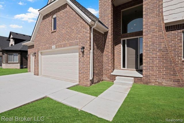 24599 Brookshire Drive, Macomb, MI 48042