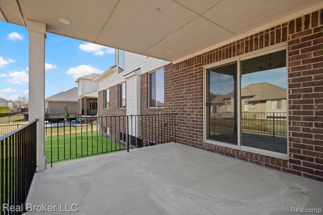 24599 Brookshire Drive, Macomb, MI 48042