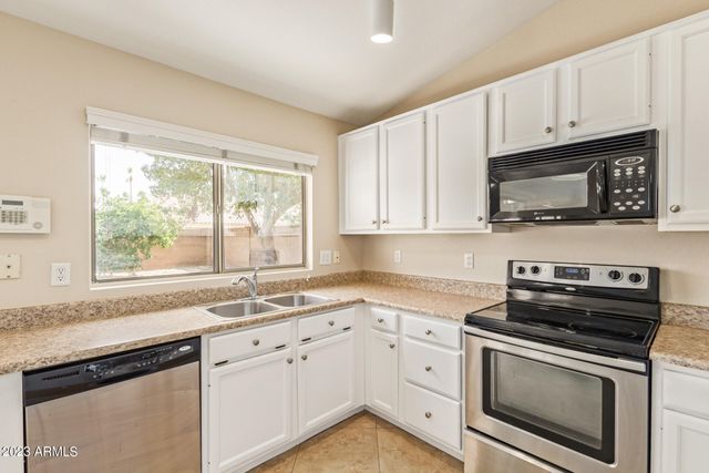 1101 W GOLDFINCH Way, Chandler, AZ 85286