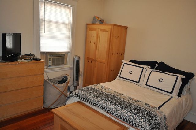 23 Montfern 2, Boston, MA 02135