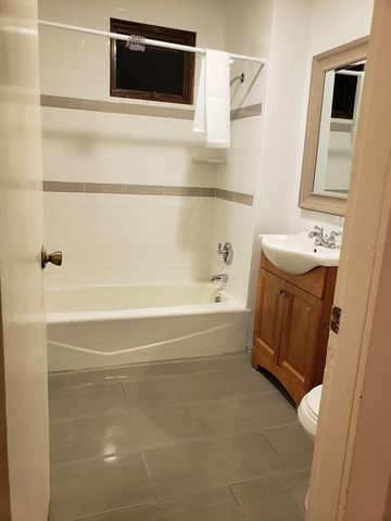 23 Montfern 2, Boston, MA 02135