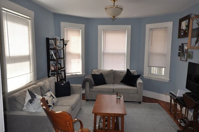 23 Montfern 2, Boston, MA 02135