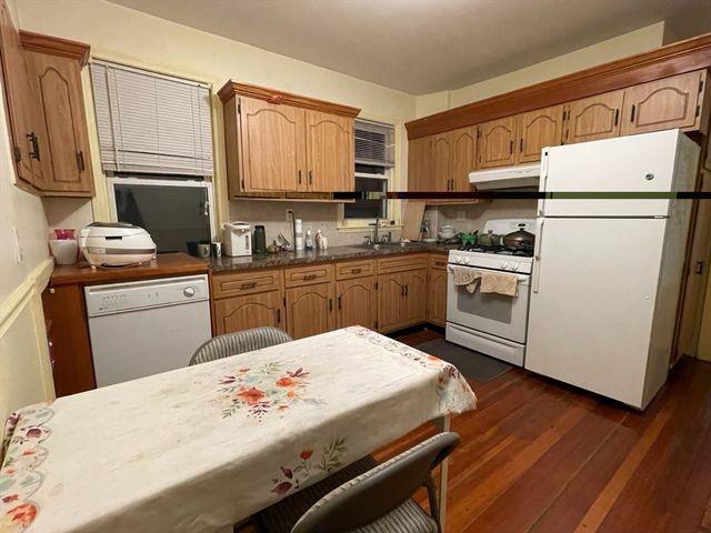 23 Montfern 2, Boston, MA 02135