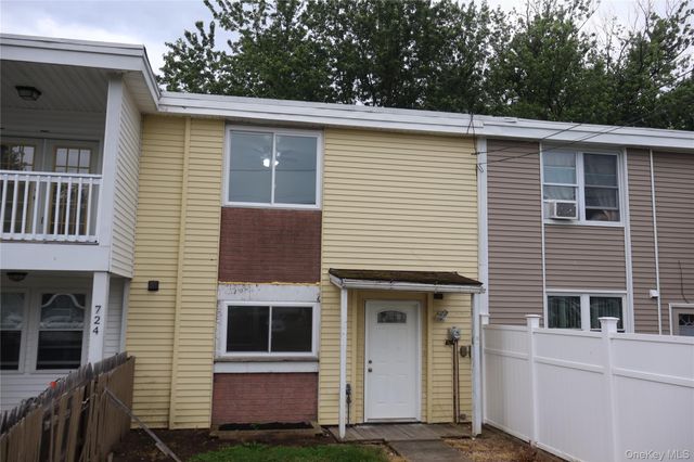 722 Silver Lake Scotchtown Road, Middletown, NY 10940