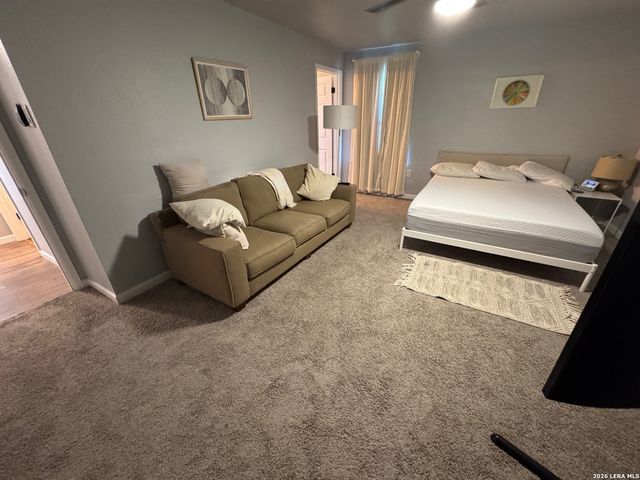 326 Cloudmont, Windcrest, TX 78239