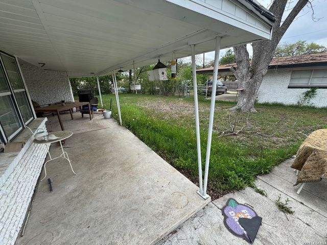 326 Cloudmont, Windcrest, TX 78239