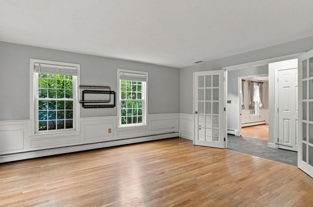 76 Carroll Dr, Foxboro, MA 02035