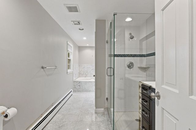 76 Carroll Dr, Foxboro, MA 02035