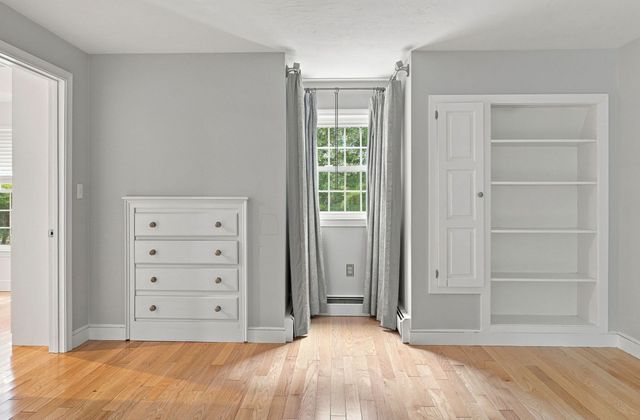 76 Carroll Dr, Foxboro, MA 02035