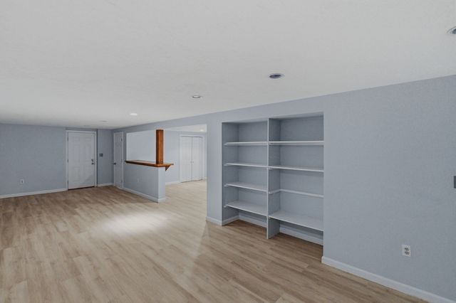 76 Carroll Dr, Foxboro, MA 02035