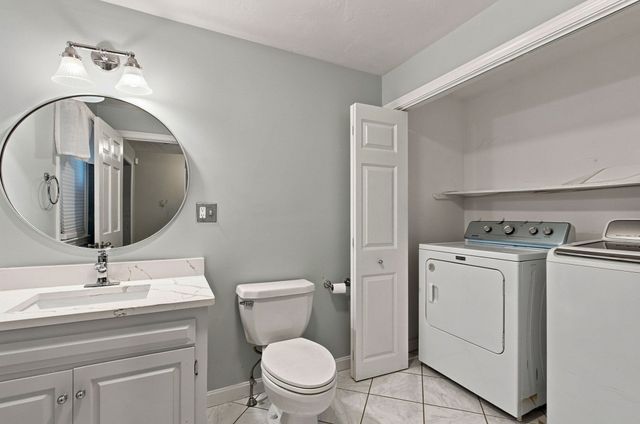 76 Carroll Dr, Foxboro, MA 02035