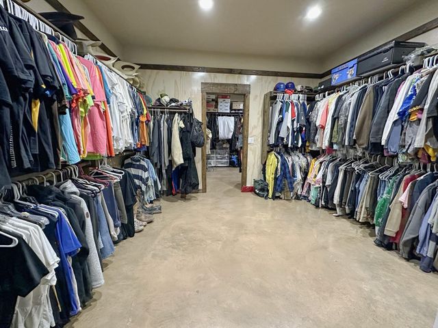 1990 Jim Harry Loop, Sunset, TX 76270