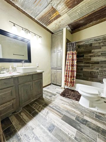 1990 Jim Harry Loop, Sunset, TX 76270