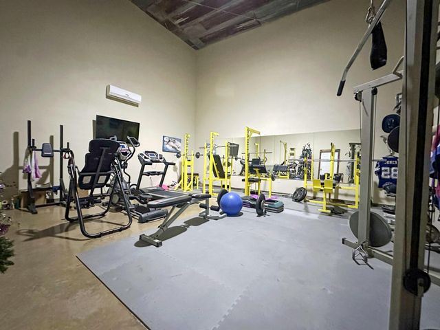 1990 Jim Harry Loop, Sunset, TX 76270