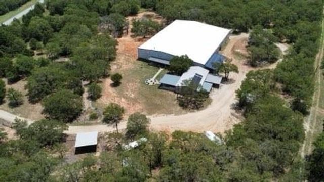 1990 Jim Harry Loop, Sunset, TX 76270