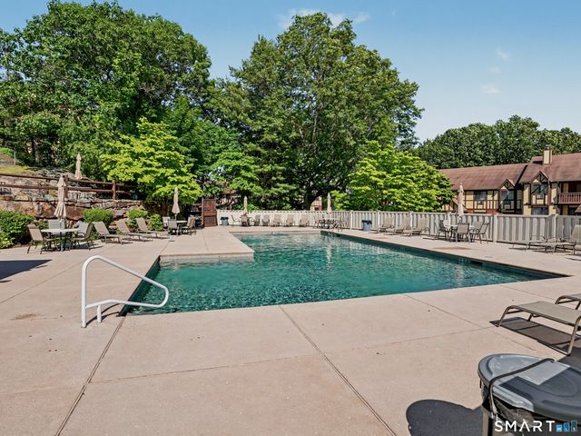 31 Teresa Place 31, Bridgeport, CT 06606