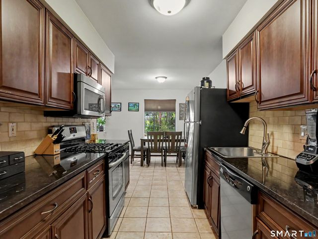 31 Teresa Place 31, Bridgeport, CT 06606