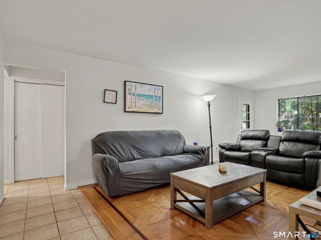 31 Teresa Place 31, Bridgeport, CT 06606