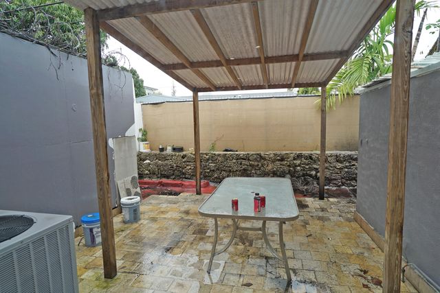 1365 SW 22nd Street, Miami, FL 33145
