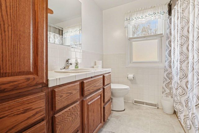 605 S Anderson Street, Plainwell City, MI 49080