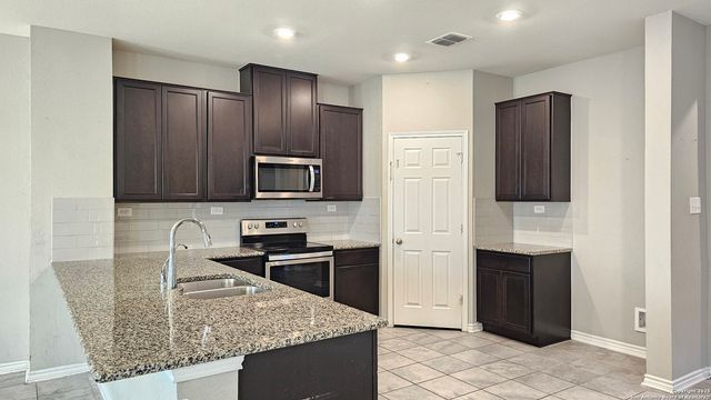 9922 Overlook Canyon, San Antonio, TX 78245