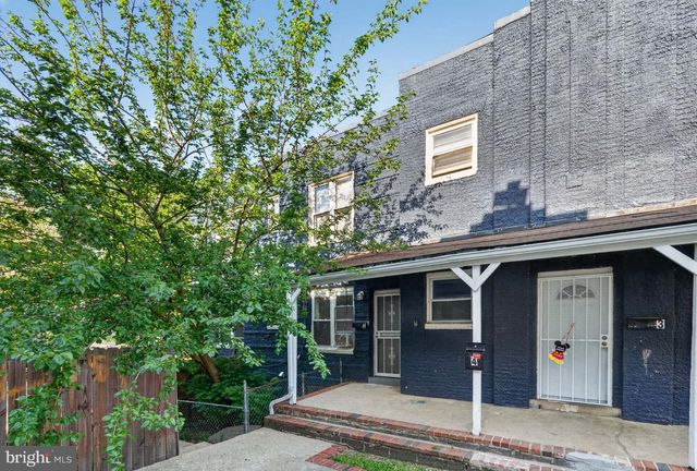 4636 HILLSIDE RD SE, Washington, DC 20019