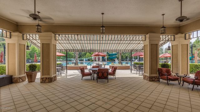 589 GLASGOW Drive, St. Johns, FL 32259