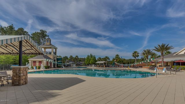 589 GLASGOW Drive, St. Johns, FL 32259