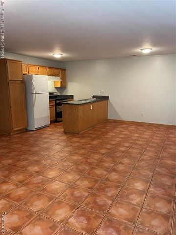 24002 Wedgewood Circle, Warren, MI 48091