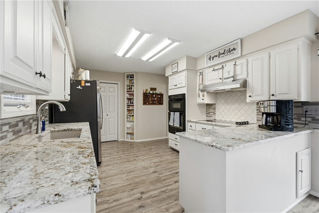 4 Huskins Place, Bella Vista, AR 72715