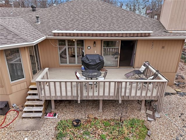 4 Huskins Place, Bella Vista, AR 72715