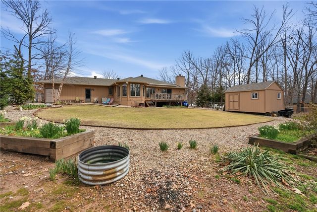 4 Huskins Place, Bella Vista, AR 72715