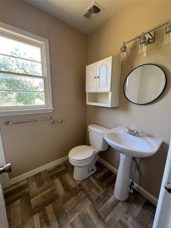 1017 E Loyadell Street, Altus, OK 73521