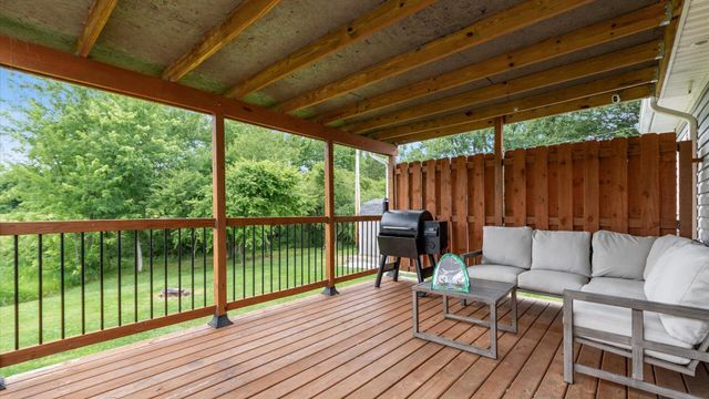 70 Liberty Avenue SE, Jacksontown, OH 43030